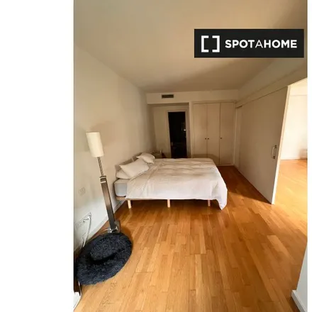 Rent this 2 bed room on RACC in Carrer de Balmes, 448