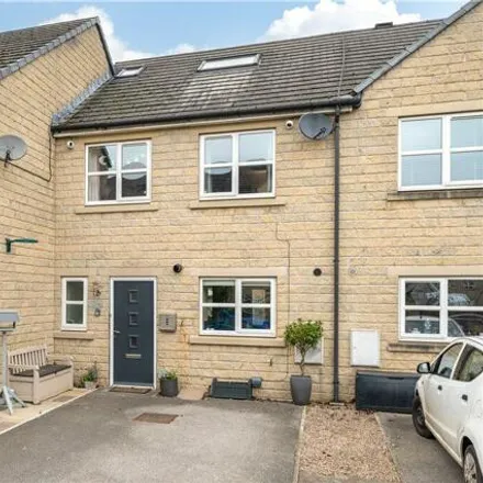 Buy this 5 bed townhouse on Chevin Fold in Otley, LS21 1RB