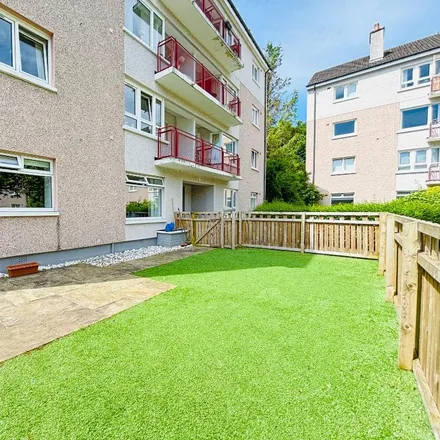 Rent this 2 bed apartment on Banchory Avenue in Glasgow, G43 1HN