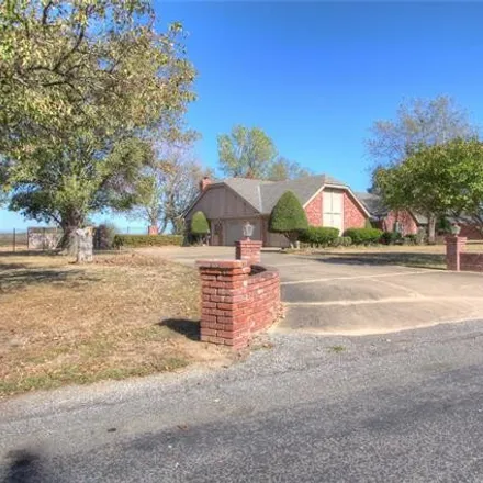 Image 4 - 1219 Green Country Boulevard, Haskell, Muskogee County, OK 74436, USA - House for sale