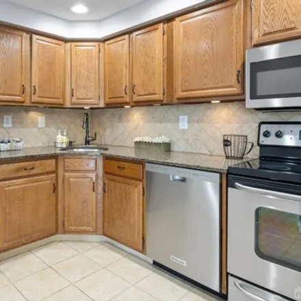 Image 4 - Tamarron Drive, Princeton Meadows, Plainsboro Township, NJ, USA - Condo for rent