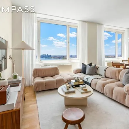 Image 1 - 635 W 42nd St Apt 41h, New York, 10036 - Condo for sale