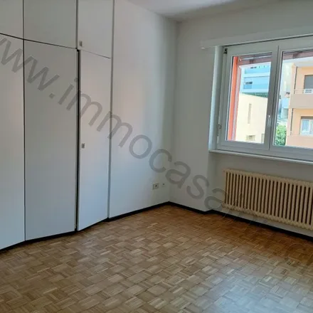 Rent this 2 bed apartment on Giulio & Silvana Take Away in Via Giuseppe Bagutti 10, 6900 Lugano