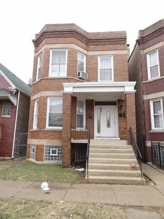 Buy this 6 bed house on 6214 South Bishop Street in Chicago, IL 60636