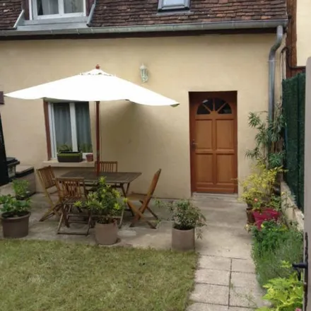 Rent this 2 bed apartment on Troyes in Aube, France