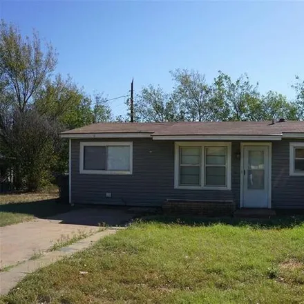 Rent this 3 bed house on 1027 Louise Ln