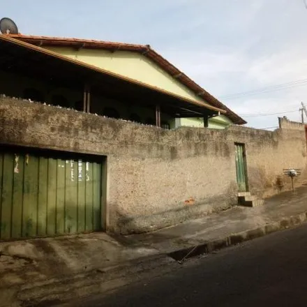 Buy this 5 bed house on Rua Coronel Antônio Lopes Coelho in Venda Nova, Belo Horizonte - MG