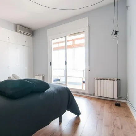 Rent this 2 bed apartment on Forn Artesà in Plaça de Tetuan, 33