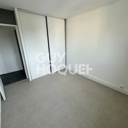 Image 2 - Avenue Bobby Sands, 77500 Chelles, France - Apartment for rent