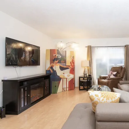 Image 4 - 7782 Norton Avenue, West Hollywood, CA 90046, USA - House for rent