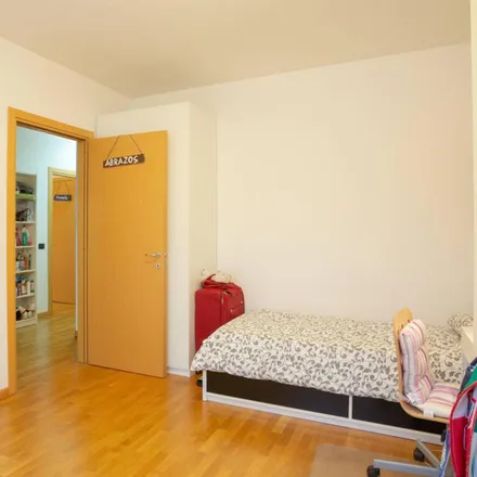 Rent this 4 bed room on Piazzale Egeo in 9, 20126 Milan MI