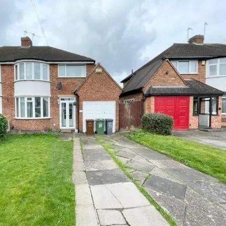 Buy this 3 bed duplex on Yew Tree Road in Kingshurst, B36 0BN