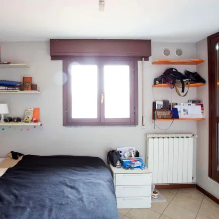 Rent this 4 bed room on Via Ettore Ponti 38 in 20143 Milan MI, Italy