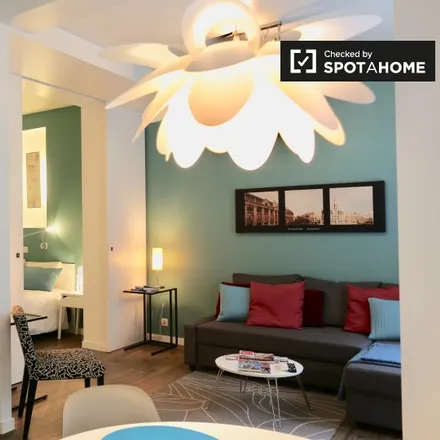 Rent this 1 bed apartment on Rue de la Montagne - Bergstraat 25 in 1000 Brussels, Belgium