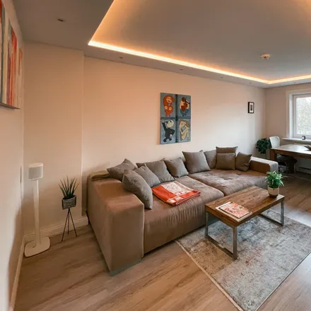 Rent this 2 bed apartment on Krausestraße 34 in 22305 Hamburg, Germany