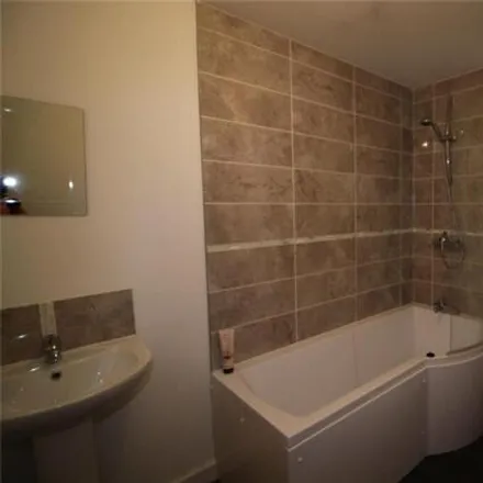 Image 7 - Young House, Ashfield Street, Liverpool, L5 2BP, United Kingdom - Room for rent