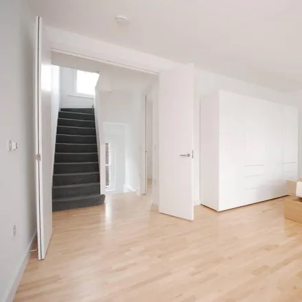 Rent this 2 bed apartment on 165 Railton Road in London, SE24 0LU