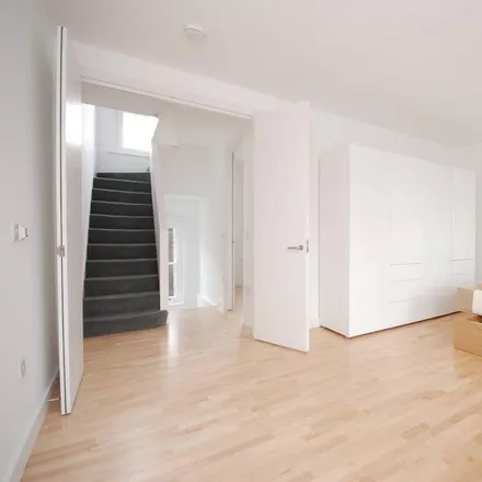 Image 1 - 165 Railton Road, London, SE24 0LU, United Kingdom - Apartment for rent