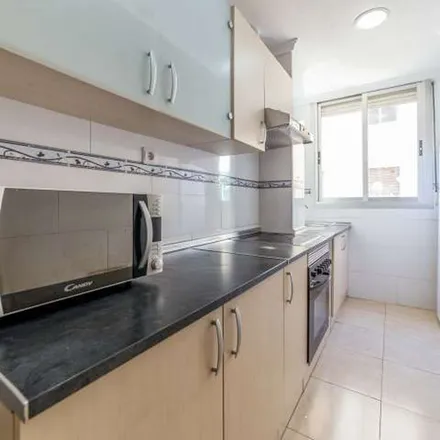 Rent this 3 bed apartment on Avinguda de Campanar in 46015 Valencia, Spain