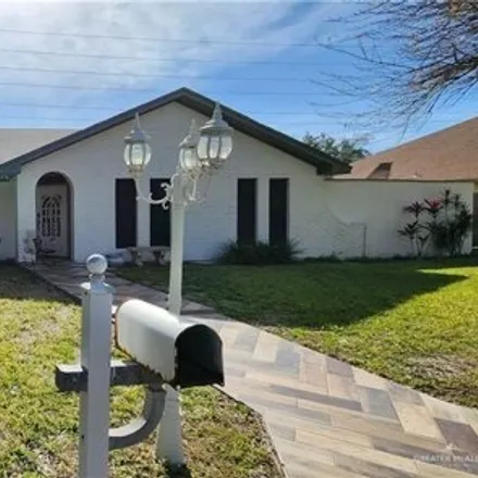 Image 2 - 143 West Ulex Avenue, McAllen, TX 78504, USA - House for sale