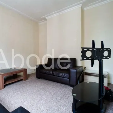 Image 2 - 2-8 Granby Terrace, Leeds, LS6 3BB, United Kingdom - House for rent