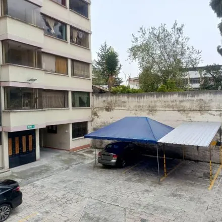 Buy this 3 bed apartment on Escuela San Jose La Salle in Avenida Teniente Hugo Ortiz, 170111