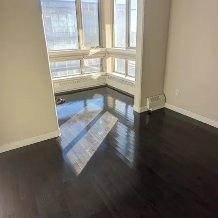 Image 9 - Inglewood Park SE, Calgary, AB T2G 4T9, Canada - Apartment for rent