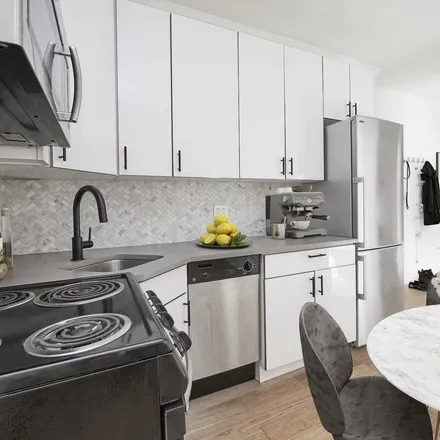 Rent this 4 bed apartment on 116 Avenue C in New York, NY 10009
