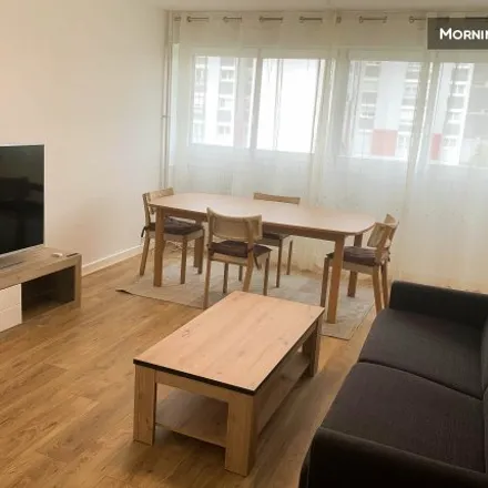 Rent this 3 bed apartment on Créteil