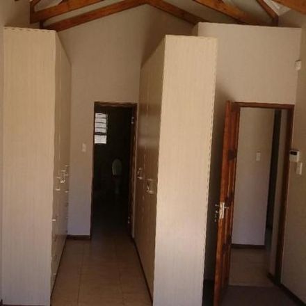 Rent this 3 bed house on Main Post Office in Saint Andrews Street, Mangaung Ward 19
