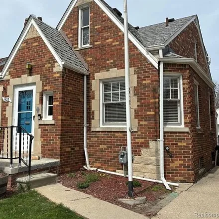 Buy this 4 bed house on Grosse Pointe Woods