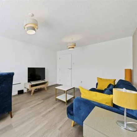 Image 7 - Euro Discount, Lindsay Street, Kettering, NN16 8RG, United Kingdom - Apartment for sale
