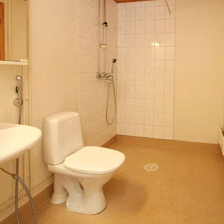 Rent this 3 bed apartment on Metsänkuninkaantie 1 in 90250 Oulu, Finland