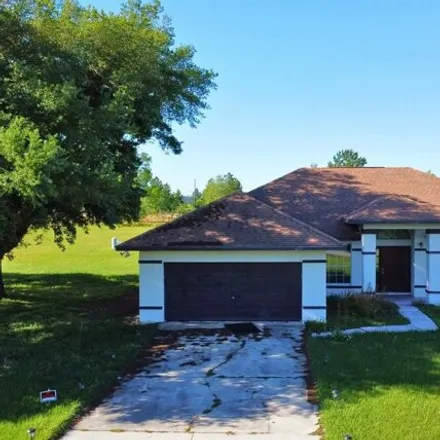 Rent this 3 bed house on 6253 Southeast 85th Lane in Marion County, FL 34472