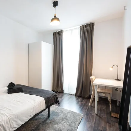 Rent this 9 bed room on Madrid in Calle de Caños del Peral, 6