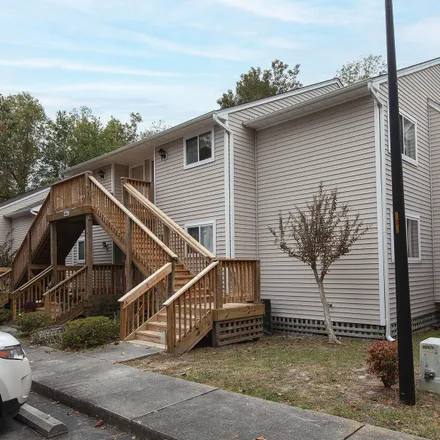 Buy this 2 bed condo on 406 Forest Park Road in Piney Woods, Wilmington