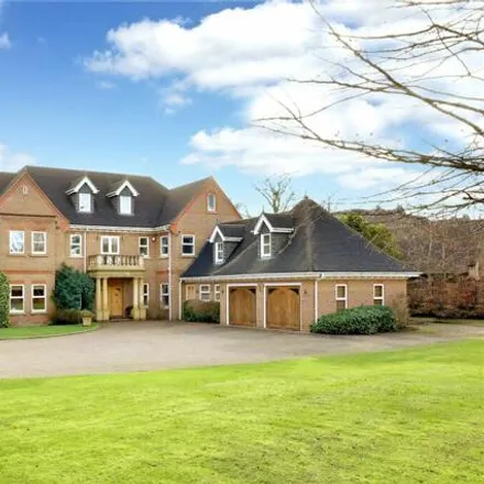 Buy this 6 bed house on Cambridge Road in Forty Green, HP9 1HW