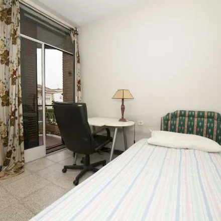 Rent this 5 bed apartment on Calle Torcuato Luca de Tena in 41012 Seville, Spain