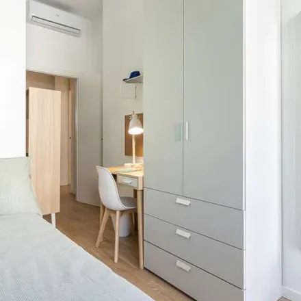 Image 5 - Cairoli, Foro Buonaparte, 20121 Milan MI, Italy - Apartment for rent