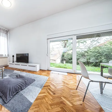Rent this 2 bed apartment on Klinički bolnički centar Šalata in Voćarska cesta, 10009 City of Zagreb