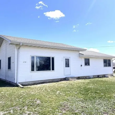 Buy this 2 bed house on 131 South 16th Street in Geneva, NE 68361