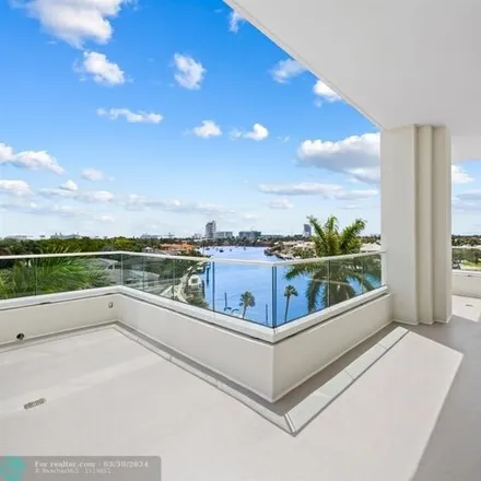 Buy this 3 bed condo on Sea Beach Plaza in Harbor Drive, Fort Lauderdale