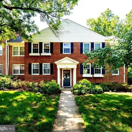 Rent this 1 bed condo on 1204 Belle View Boulevard in Alexandria, VA 22307