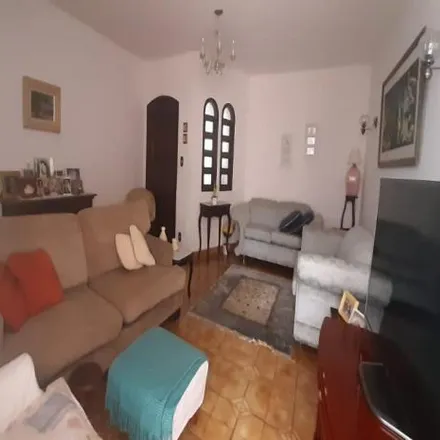 Buy this 2 bed house on Rua Coronel Cardoso de Siqueira in Centro, Mogi das Cruzes - SP
