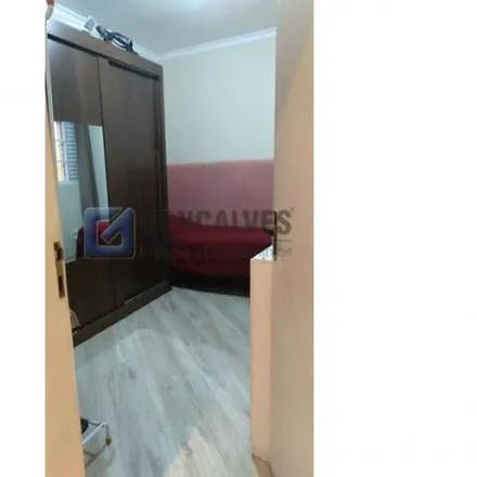 Buy this 2 bed apartment on Rua Rocha Pita in Jardim Guarará, Santo André - SP