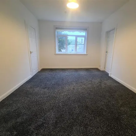 Image 2 - Croftfoot Road / Cavin Drive, Croftfoot Road, Glasgow, G44 5JY, United Kingdom - Apartment for rent