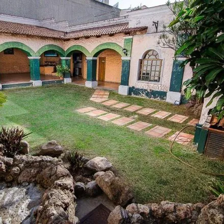 Buy this studio house on Calle Chihuahua 1159 in San Miguel de Mezquitán, 44266 Guadalajara