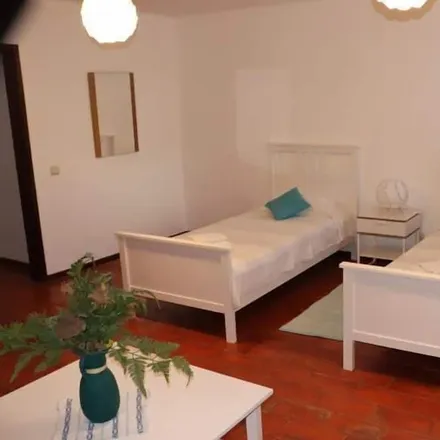 Rent this 3 bed townhouse on Armação de Pera in Via Dorsal Armação de Pêra, 8365-112 Armação de Pêra