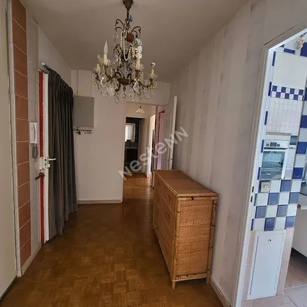 Image 8 - 1 Rue Jules Verne, 92800 Puteaux, France - Apartment for rent