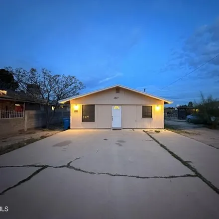 Image 1 - 11559 Philip Drive, Friedman Estates Number 1 Colonia, Socorro, TX 79927, USA - House for sale